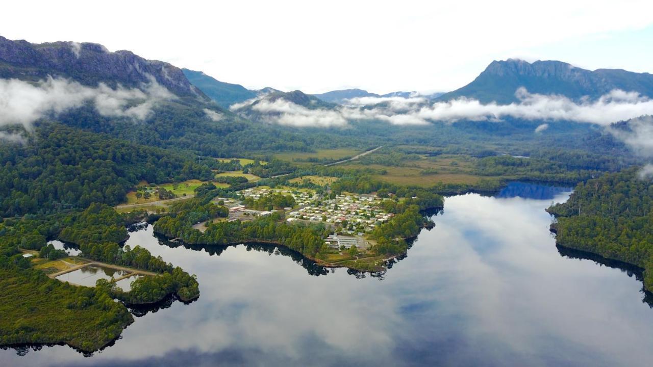 Tullah Lakeside Lodge Экстерьер фото